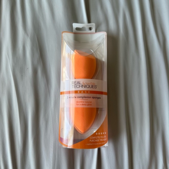 Real Techniques 2 Complexion Makeup 3-in-1 Sponges Orange - Picture 1 of 4